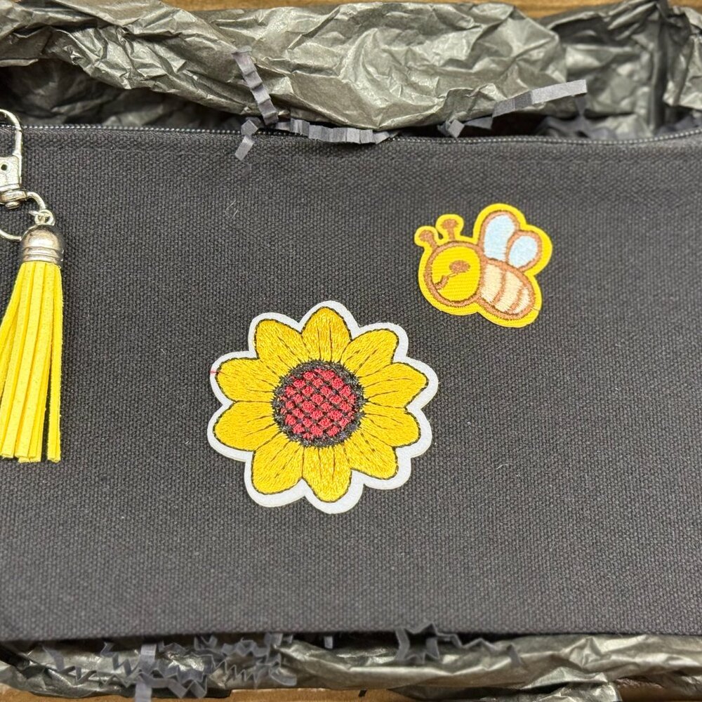 Yellow Dopamine Stationery Gift Box – Curated Kawaii Set - Picture 3 of 6